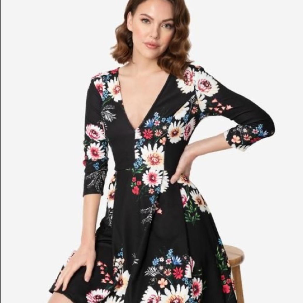 Pockets! Smak Parlour Frill Seeker floral dress